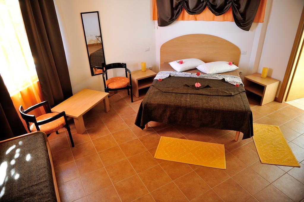 Hotel Hr Costa Rei Муравьера Экстерьер фото